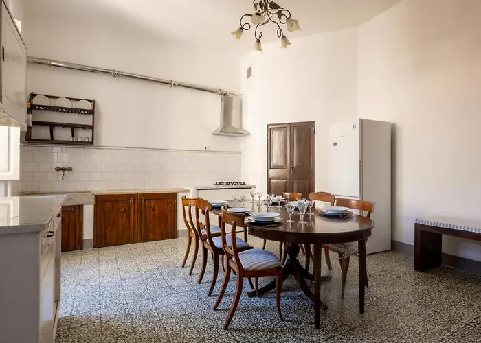 Matteotti 4* Sarzana