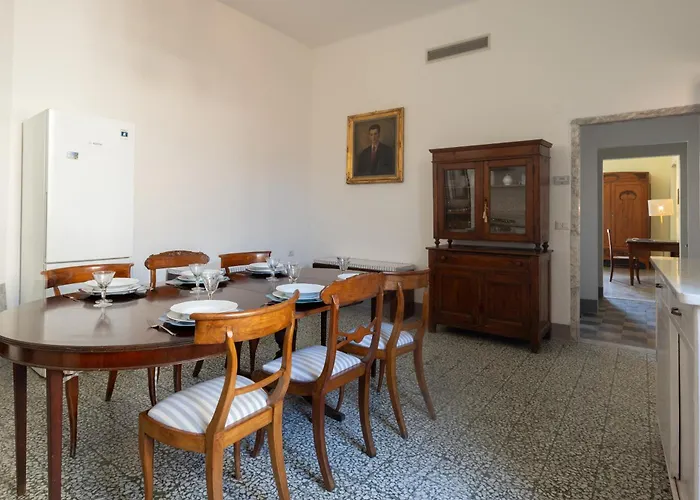 Matteotti Pensión Sarzana